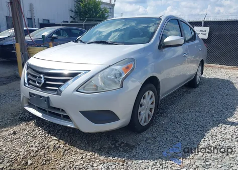 2015 Nissan Versa 1.6 S/1.6 S+/1.6 Sl/1.6 Sv z USA, uszkodzony, nr VIN 3N1CN7AP1FL816927